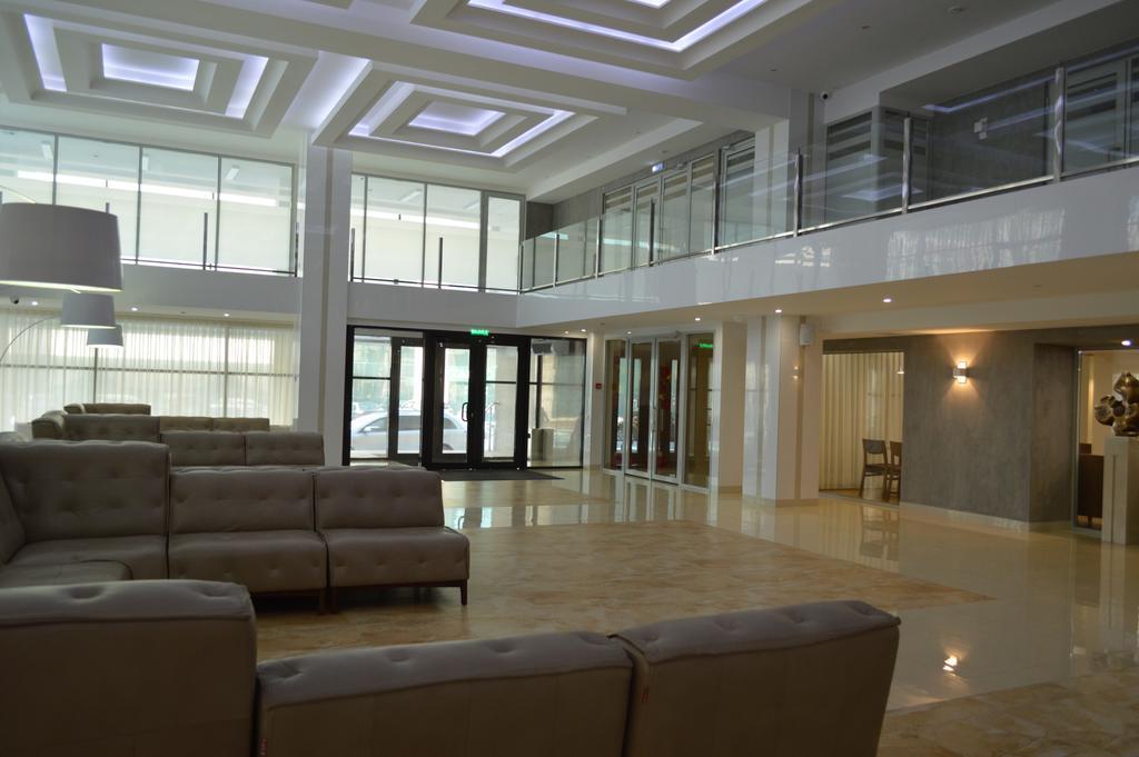 Apart Hotel 92/2 Karaganda Bagian luar foto