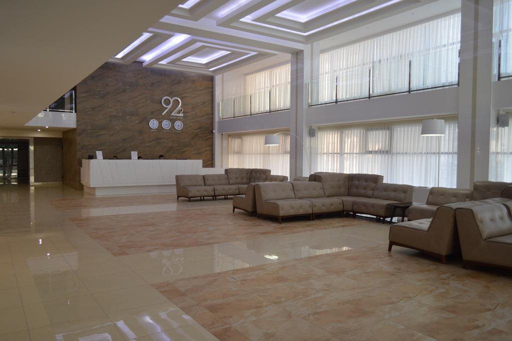Apart Hotel 92/2 Karaganda Bagian luar foto