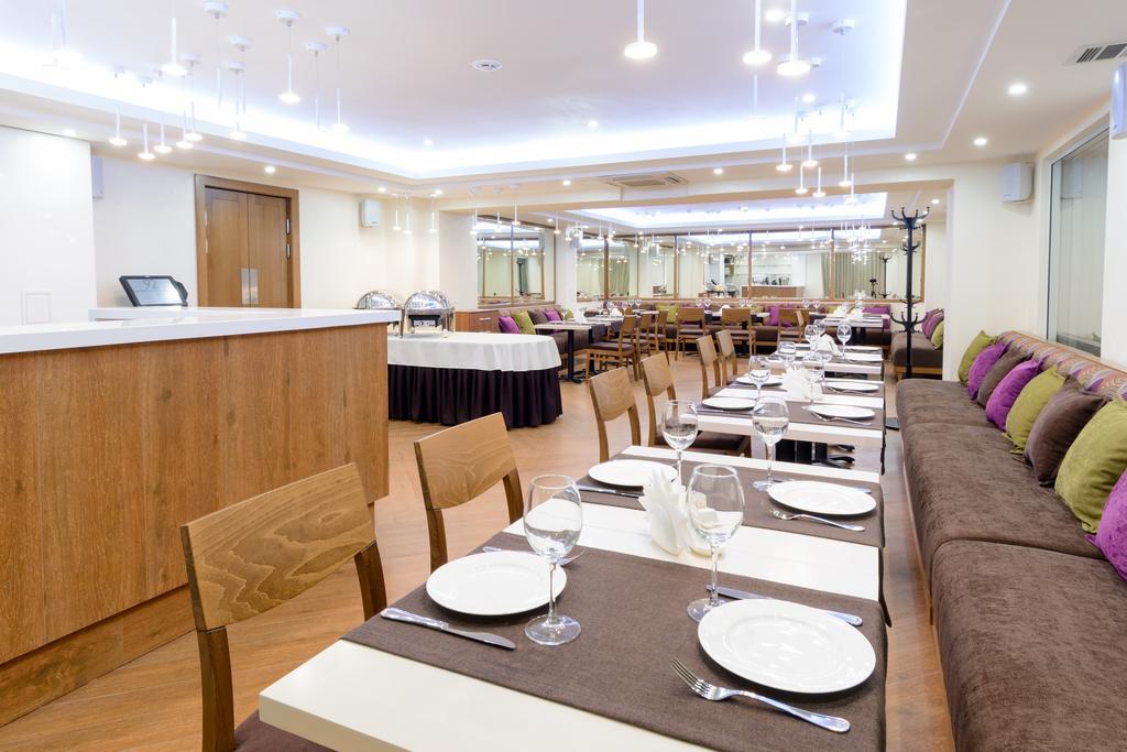 Apart Hotel 92/2 Karaganda Bagian luar foto