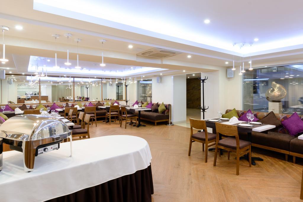 Apart Hotel 92/2 Karaganda Bagian luar foto