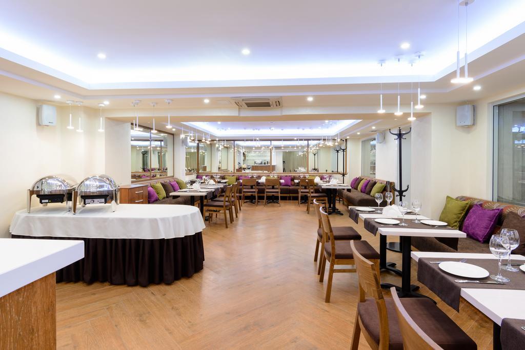 Apart Hotel 92/2 Karaganda Bagian luar foto