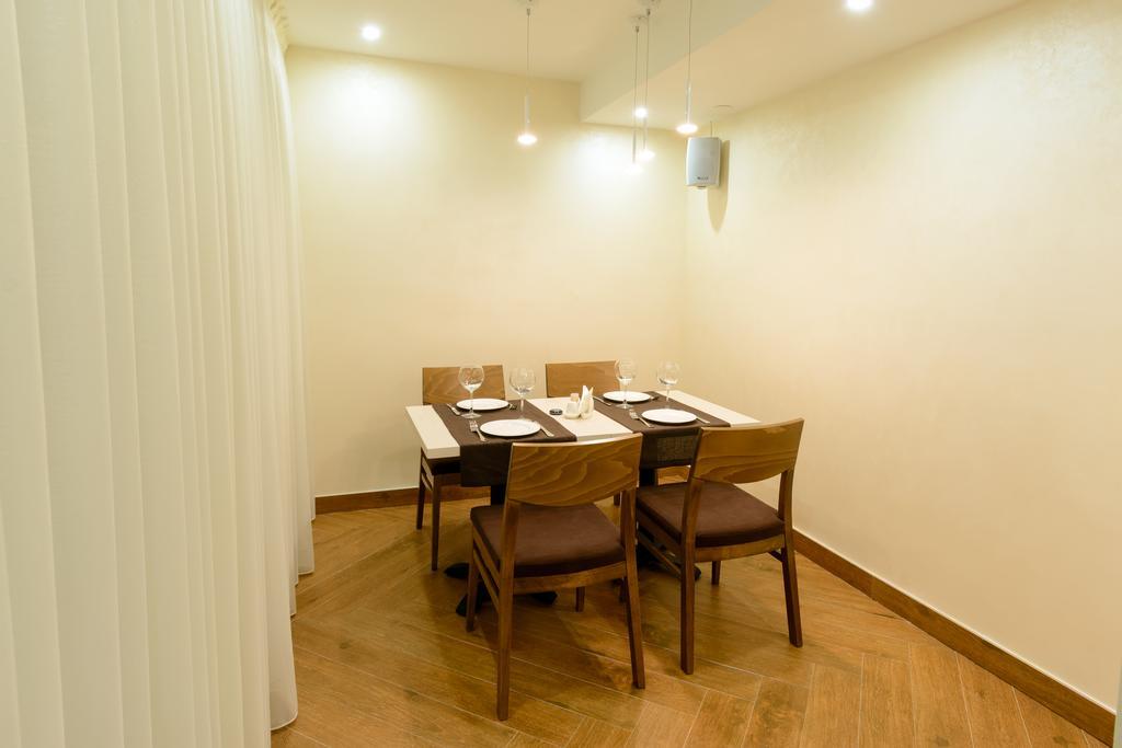 Apart Hotel 92/2 Karaganda Bagian luar foto