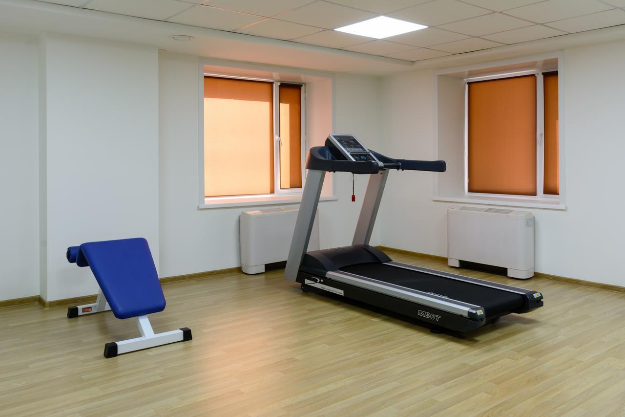 Apart Hotel 92/2 Karaganda Bagian luar foto